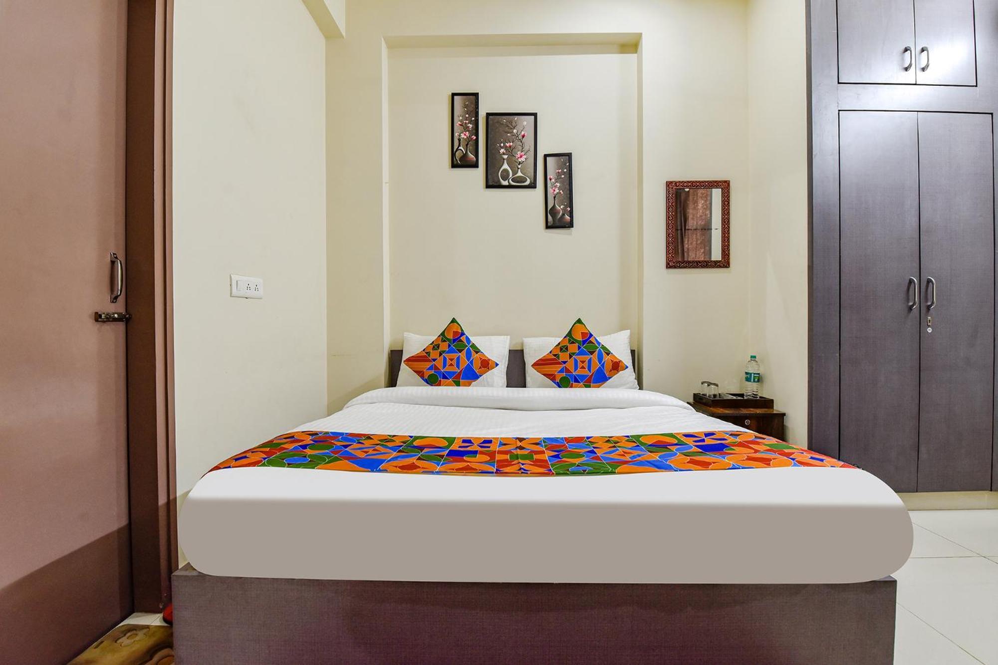 Fabhotel Moon Light Palace Dzsaipur Kültér fotó