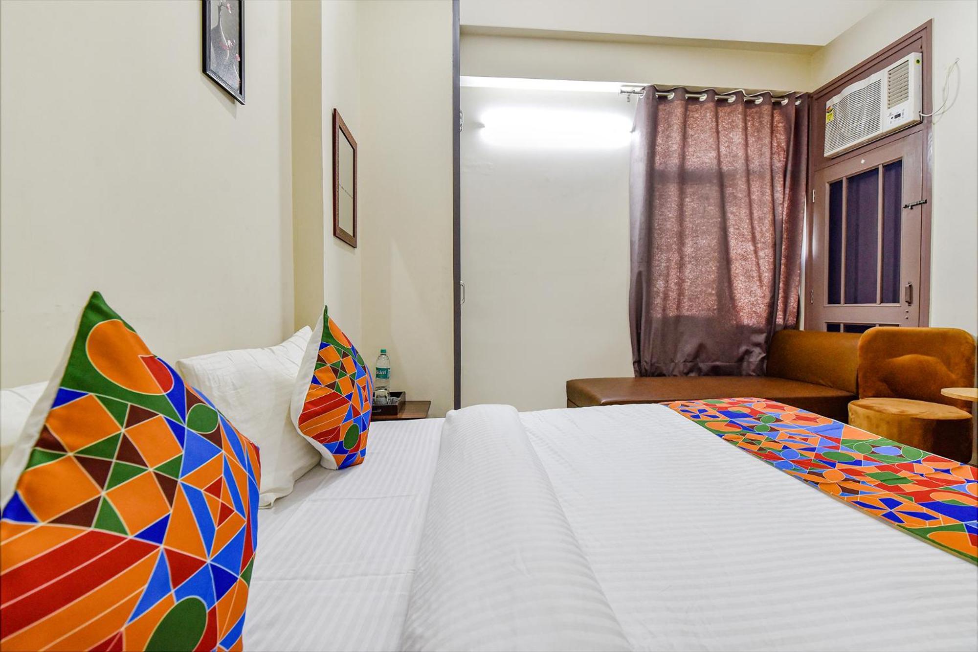 Fabhotel Moon Light Palace Dzsaipur Kültér fotó