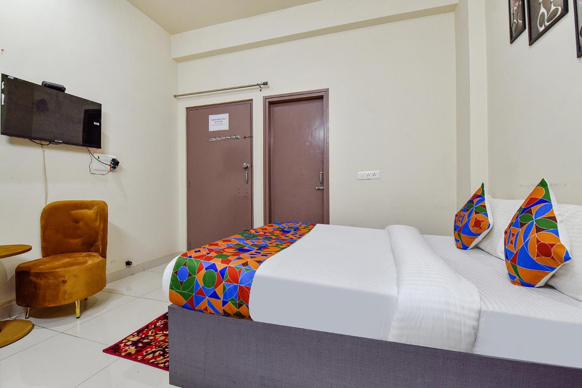 Fabhotel Moon Light Palace Dzsaipur Kültér fotó