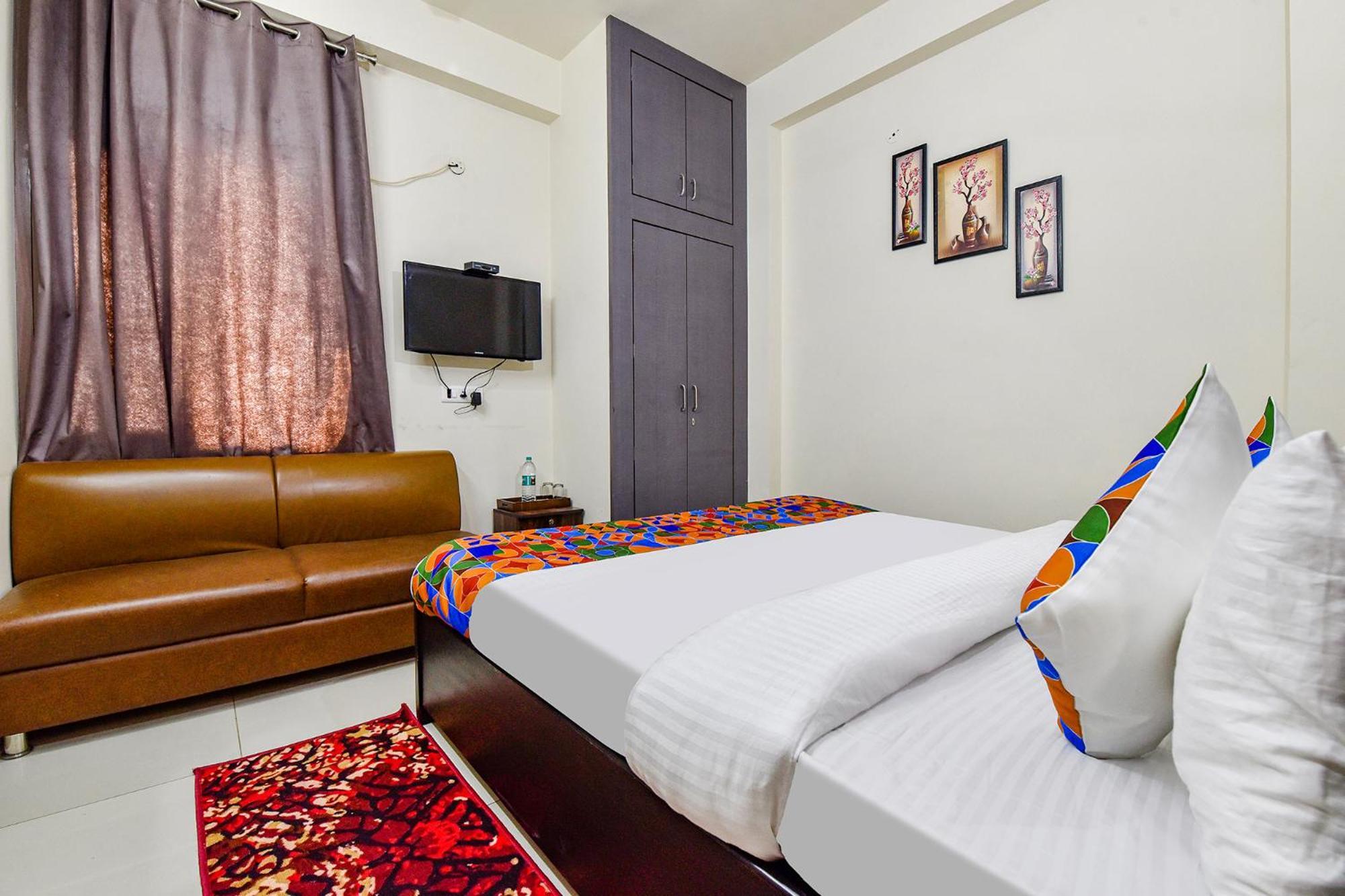 Fabhotel Moon Light Palace Dzsaipur Kültér fotó